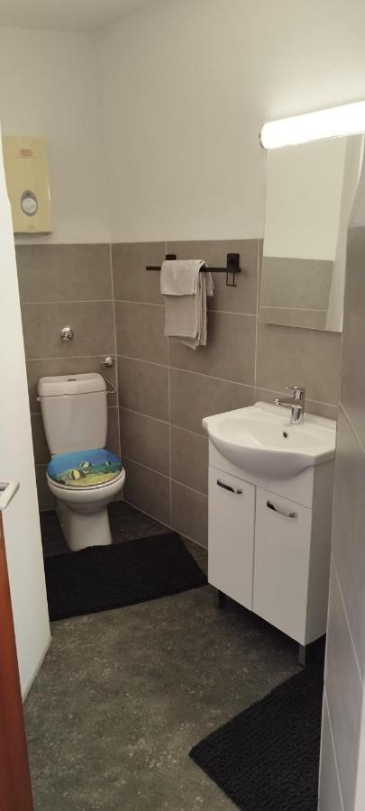 Schoene Sonnige Wohnung Juchen ภายนอก รูปภาพ